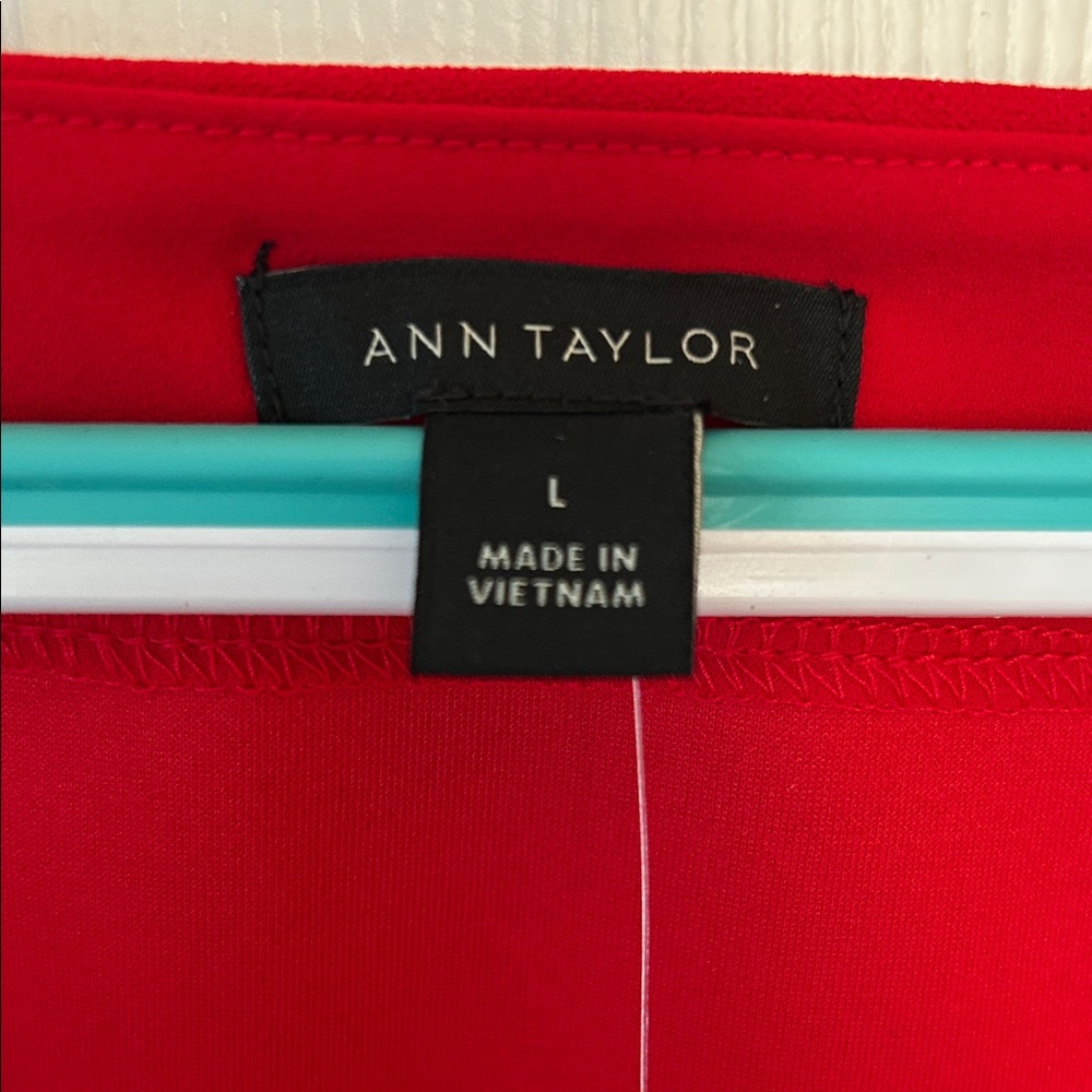 Ann Taylor Bold Red DressyTank Top - Picture 3 of 6
